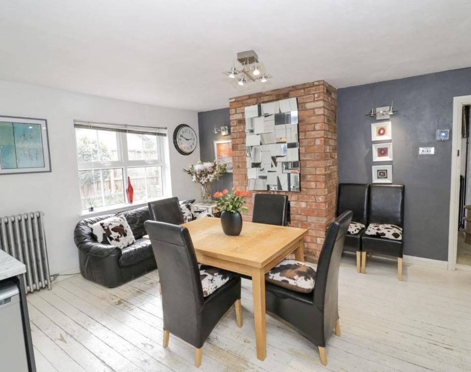 Lovely Comfortable 3 Bed Home, Worcester Luaran gambar